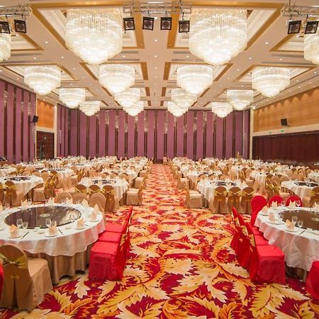 Longyatt Hotel Фошан Екстериор снимка